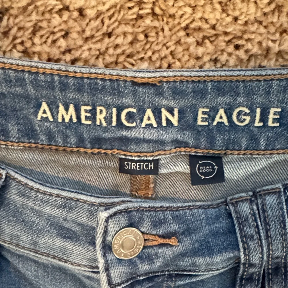 American Eagle High Rise Cargo wide Leg Women's Jeans - Picture 3 of 7